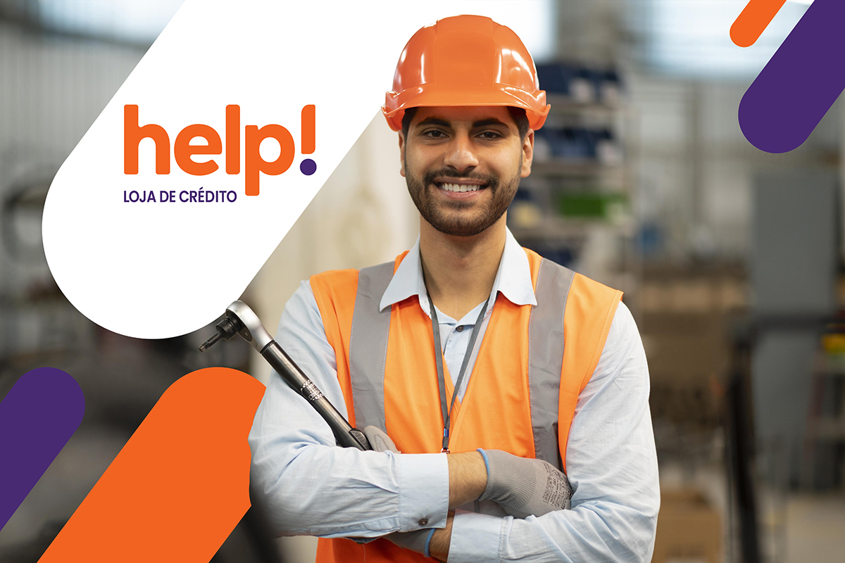 Trabalhador CLT sorrindo